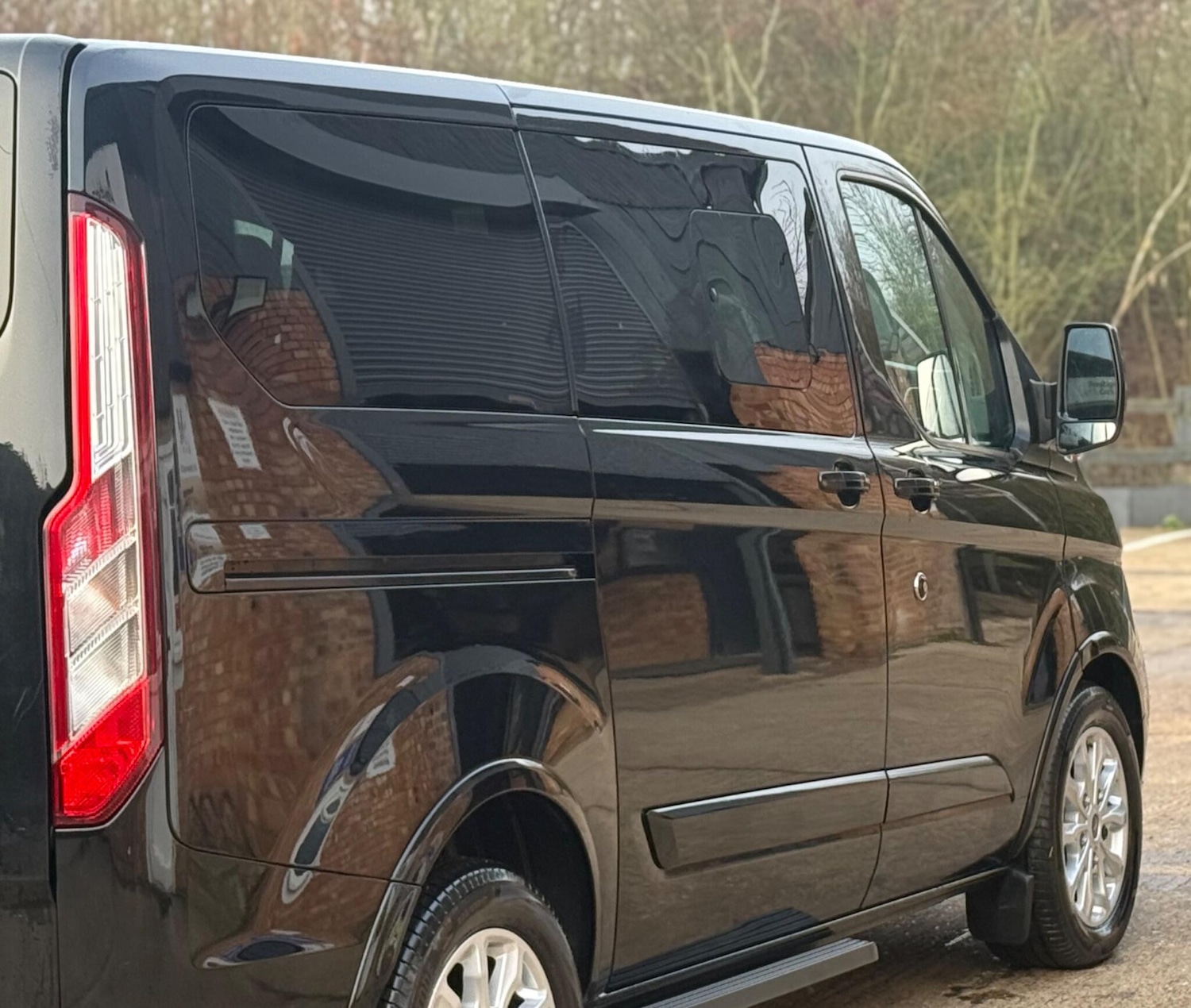 Used Ford Tourneo Custom 2018 for sale - 77012011: Photo 36