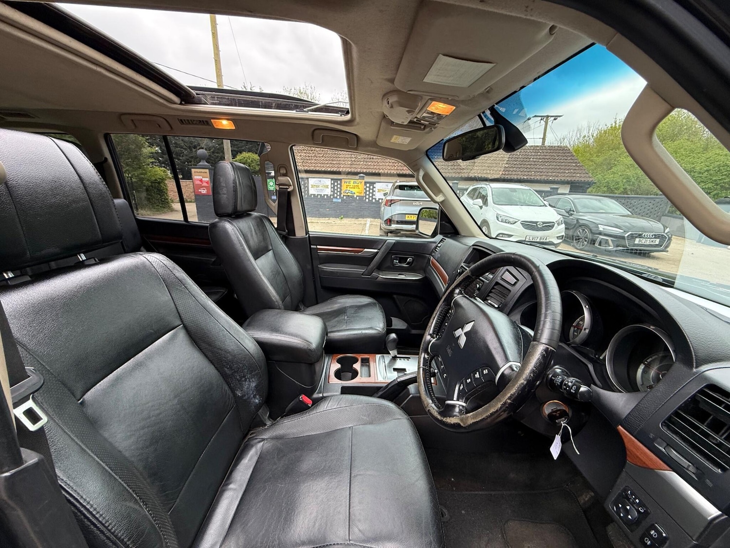 Used Mitsubishi Shogun 2013 for sale - 78177215: Photo 13