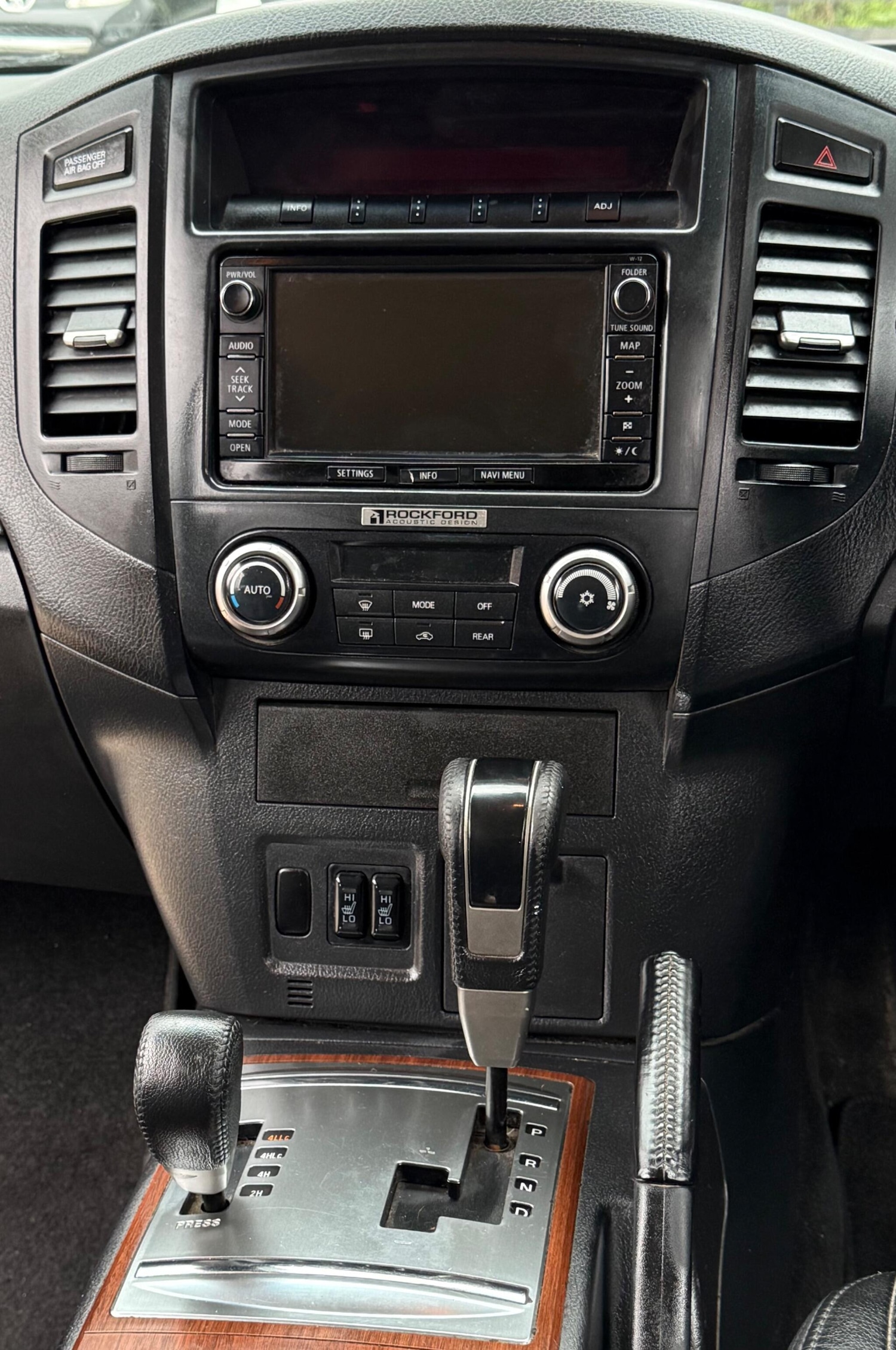 Used Mitsubishi Shogun 2013 for sale - 78177215: Photo 19