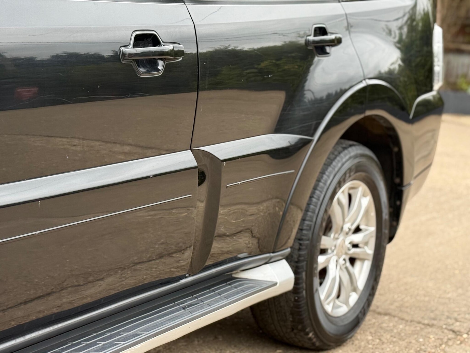 Used Mitsubishi Shogun 2013 for sale - 78177215: Photo 26