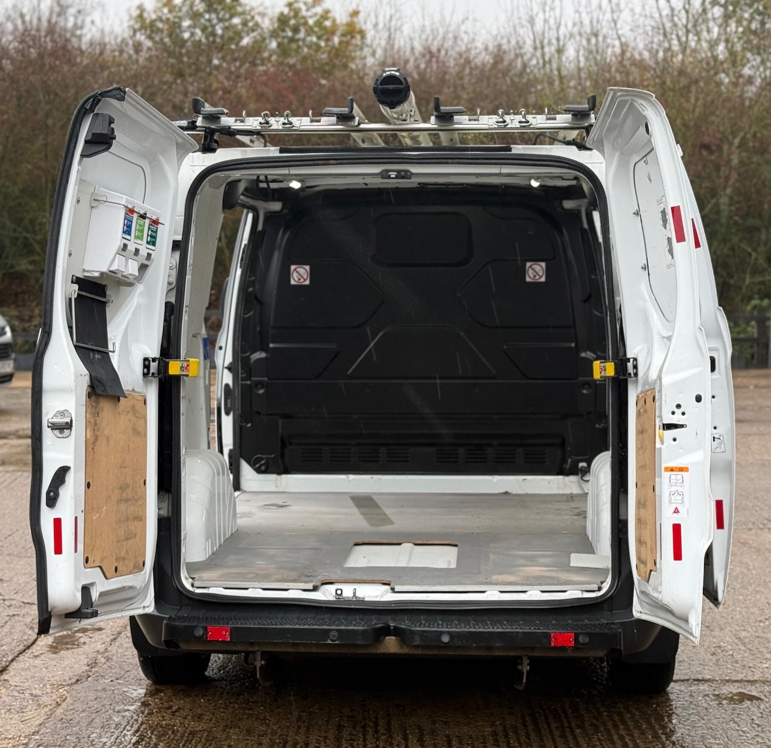 Used Ford Transit Custom 2017 for sale - 76635925: Photo 19