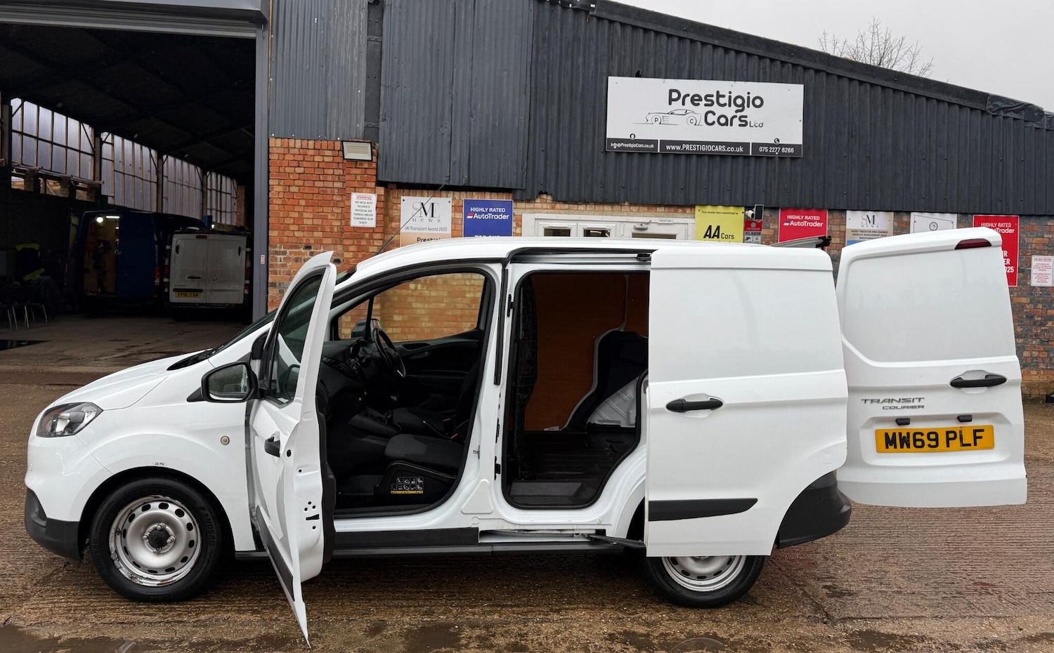 Used Ford Transit Courier 2020 for sale - 77336897: Photo 16