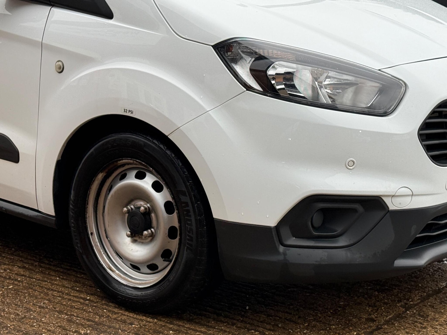 Used Ford Transit Courier 2020 for sale - 77336897: Photo 22