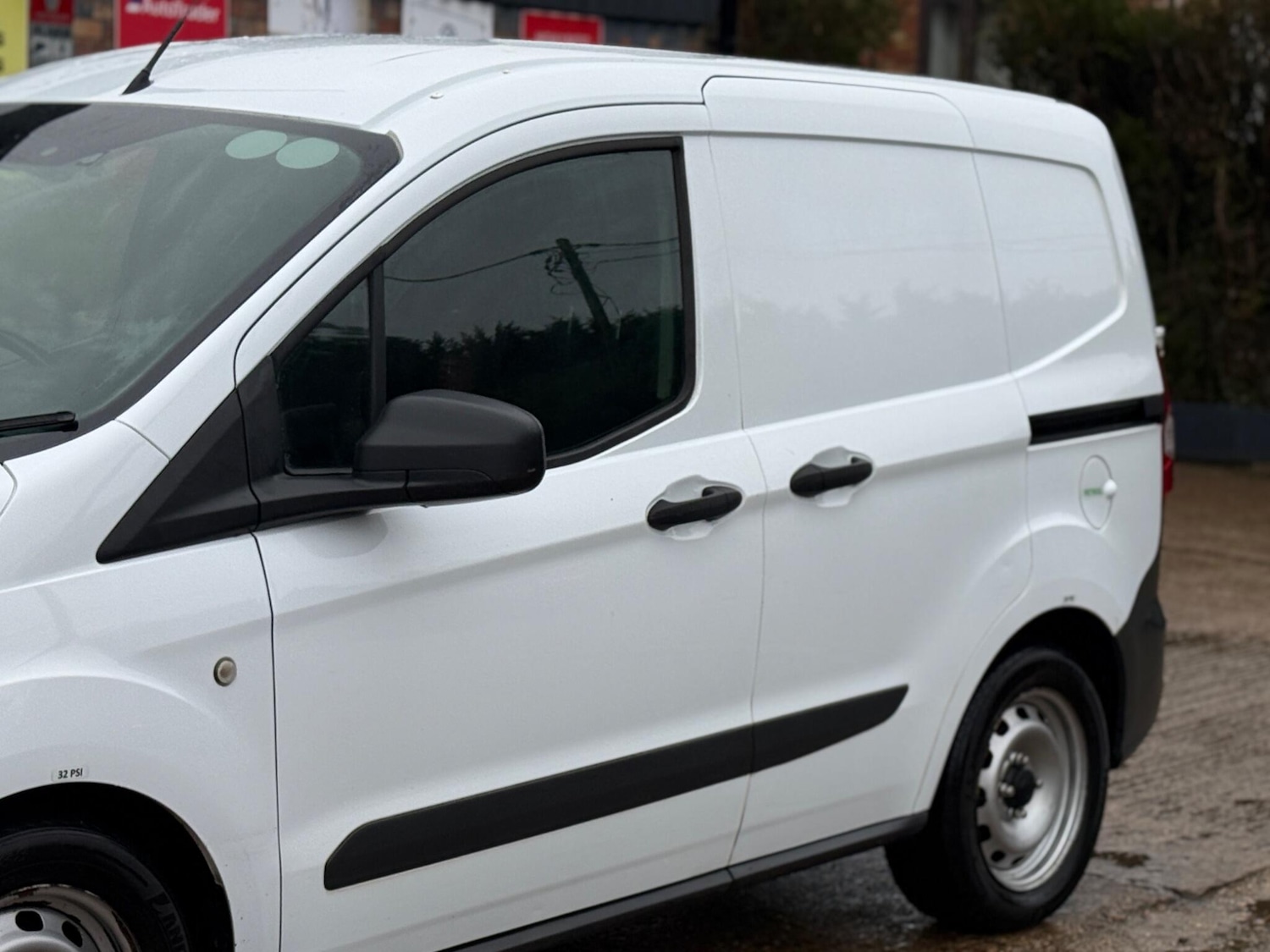 Used Ford Transit Courier 2020 for sale - 77336897: Photo 26