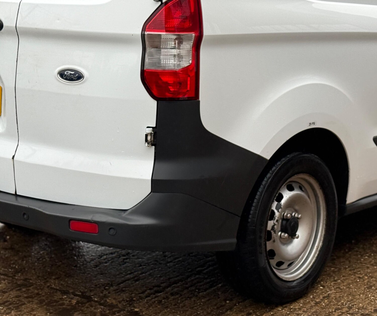 Used Ford Transit Courier 2020 for sale - 77336897: Photo 31