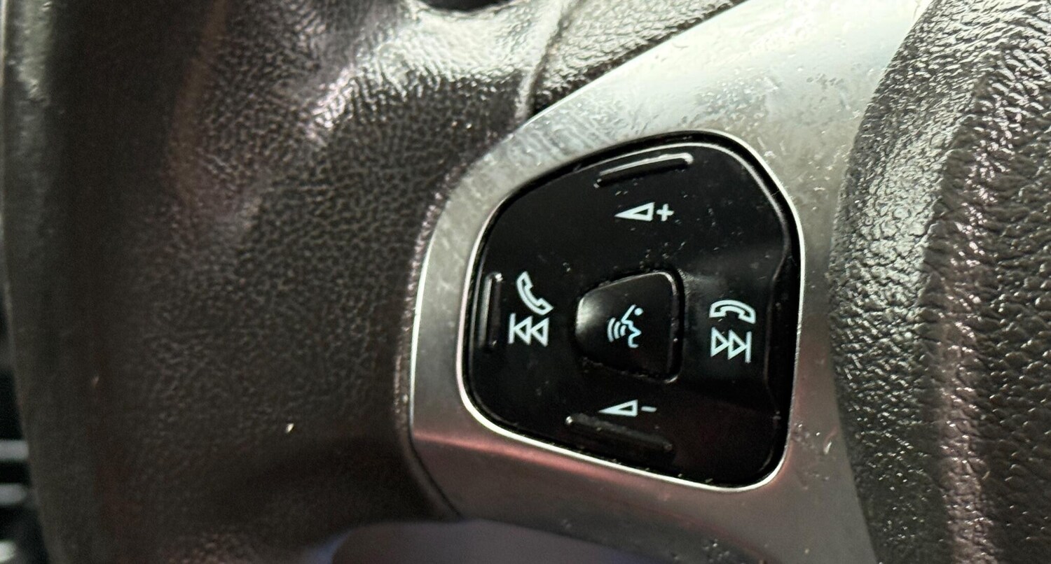 Used Ford Transit Courier 2020 for sale - 77336897: Photo 38