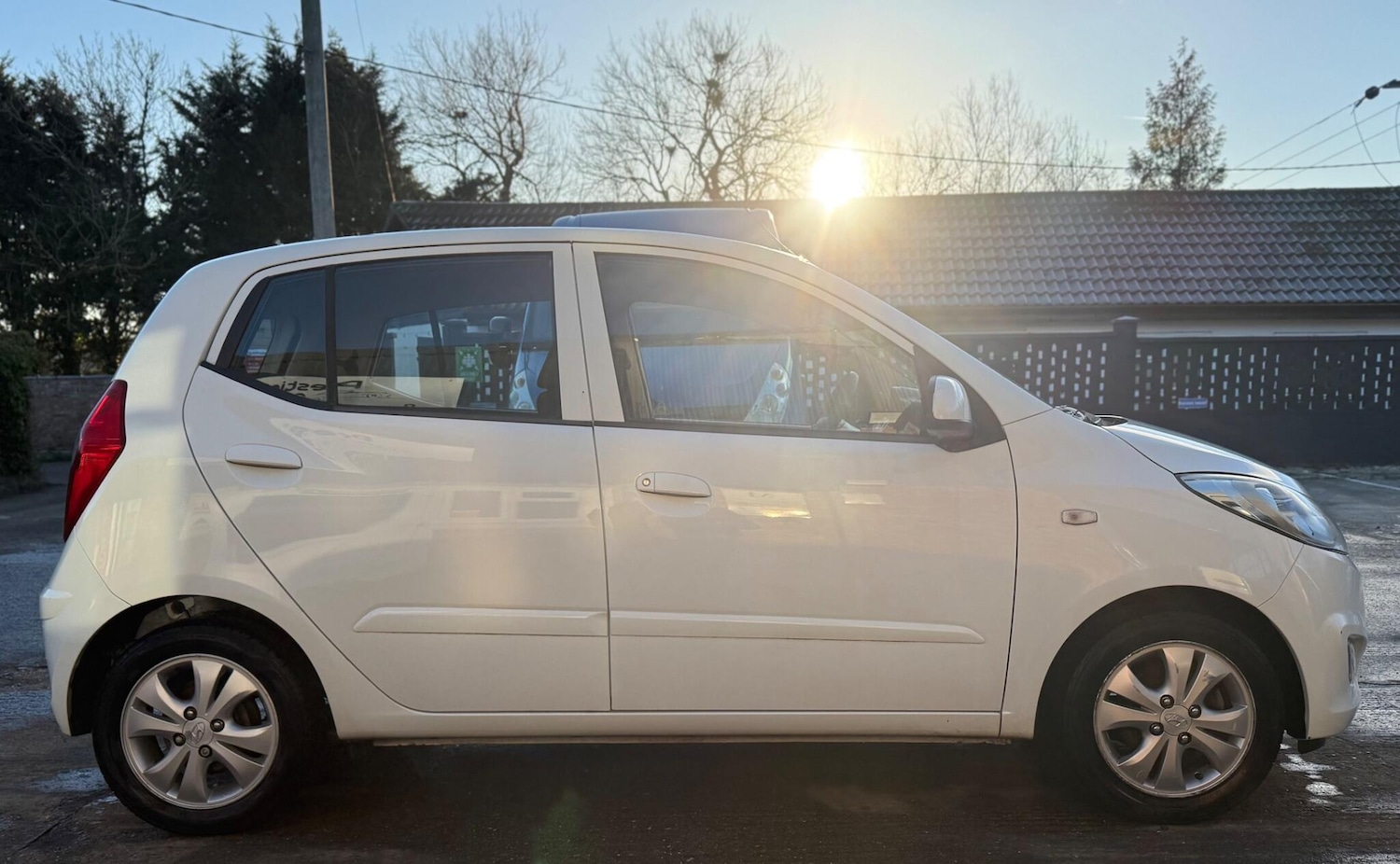 Used Hyundai i10 2012 for sale - 77236210: Photo 12