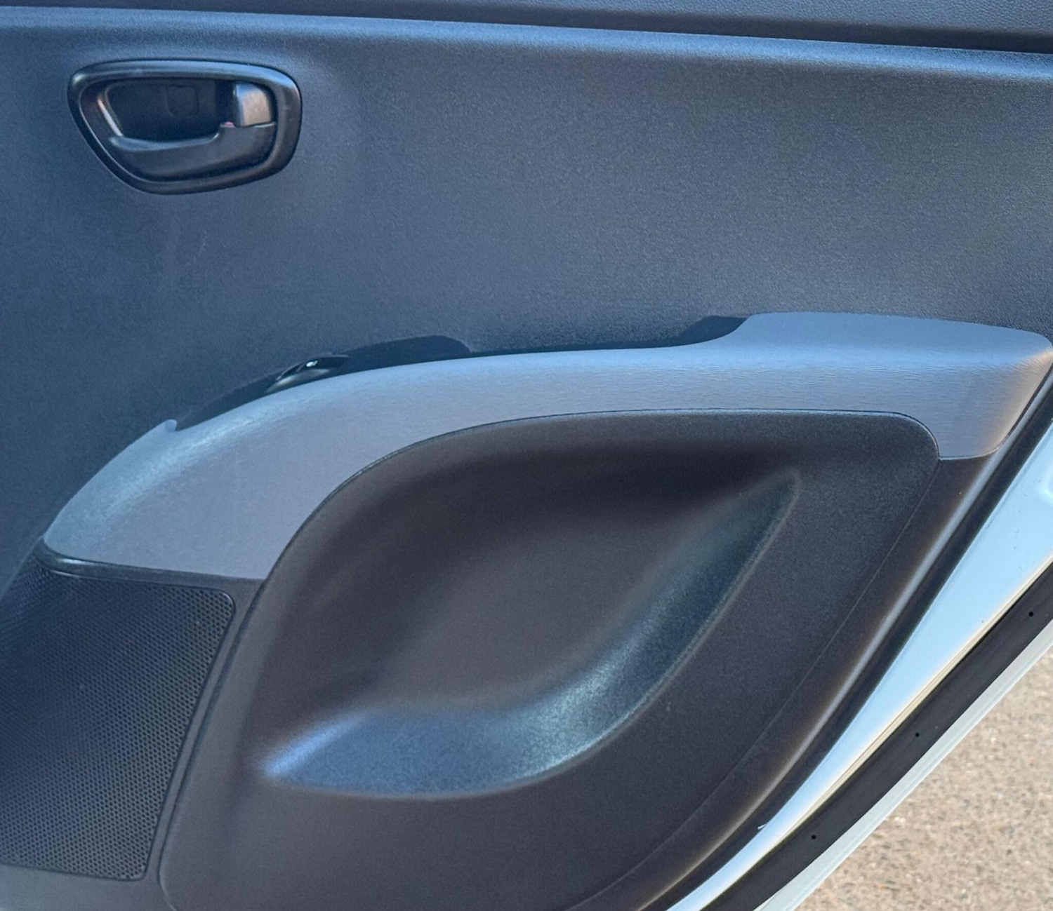 Used Hyundai i10 2012 for sale - 77236210: Photo 24