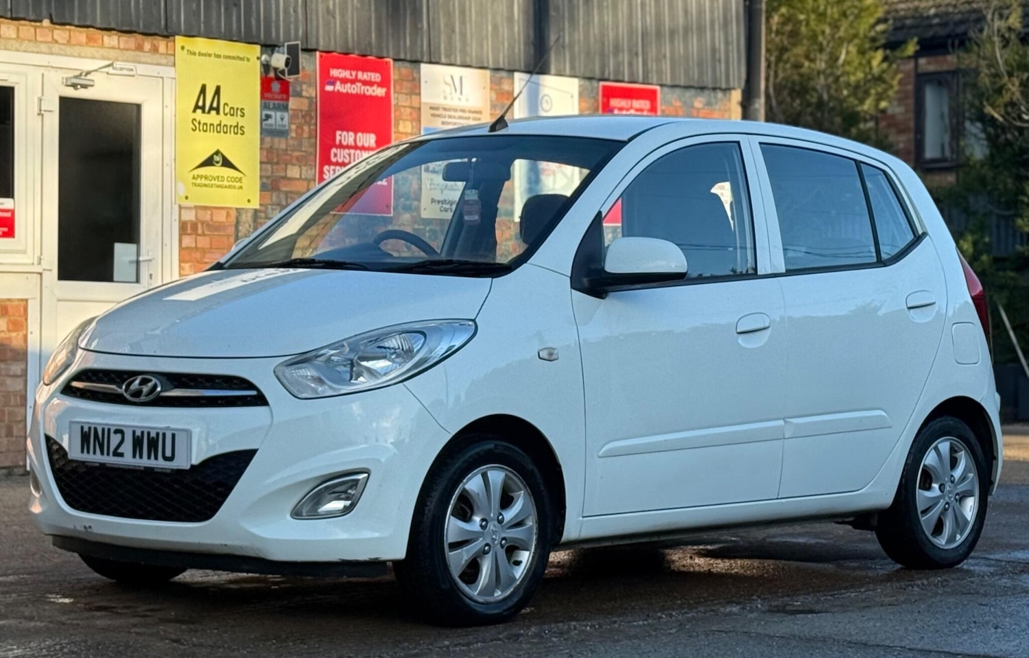 Used Hyundai i10 2012 for sale - 77236210: Photo 5