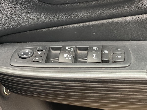 Used Jeep Cherokee 2015 for sale - 76273778: Photo 48