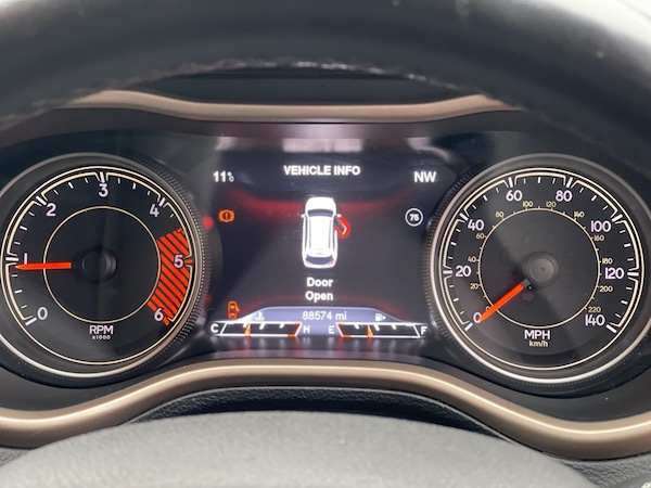 Used Jeep Cherokee 2015 for sale - 76273778: Photo 53