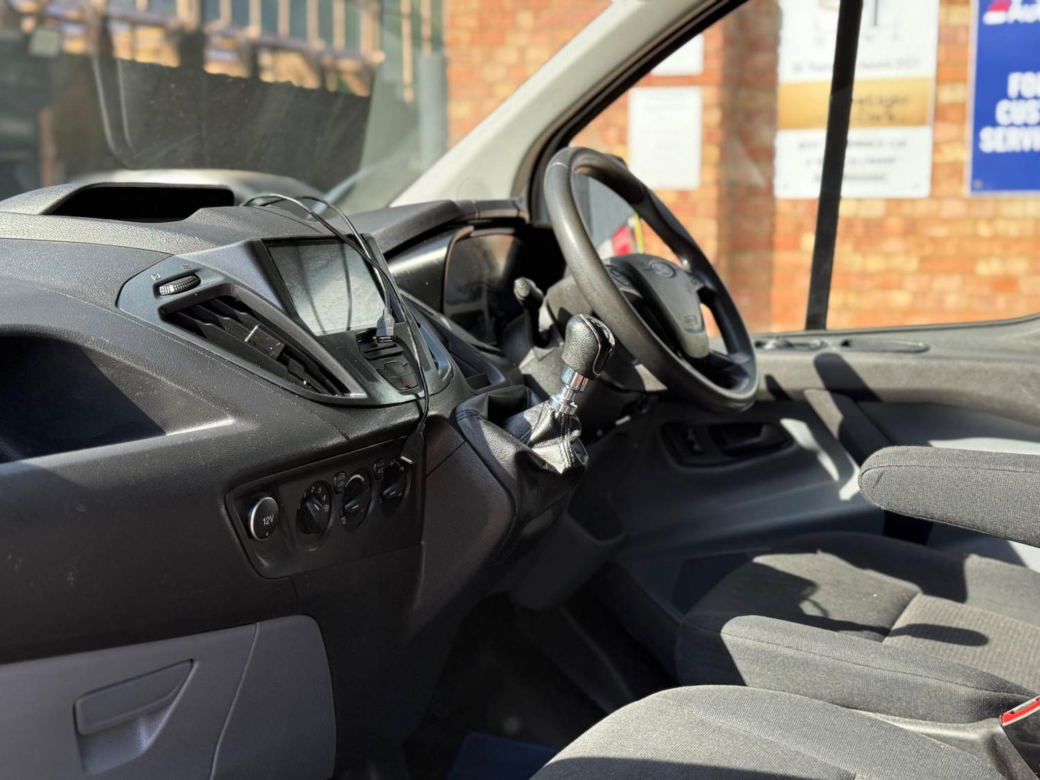 Used Ford Transit Custom 2017 for sale - 76368997: Photo 13