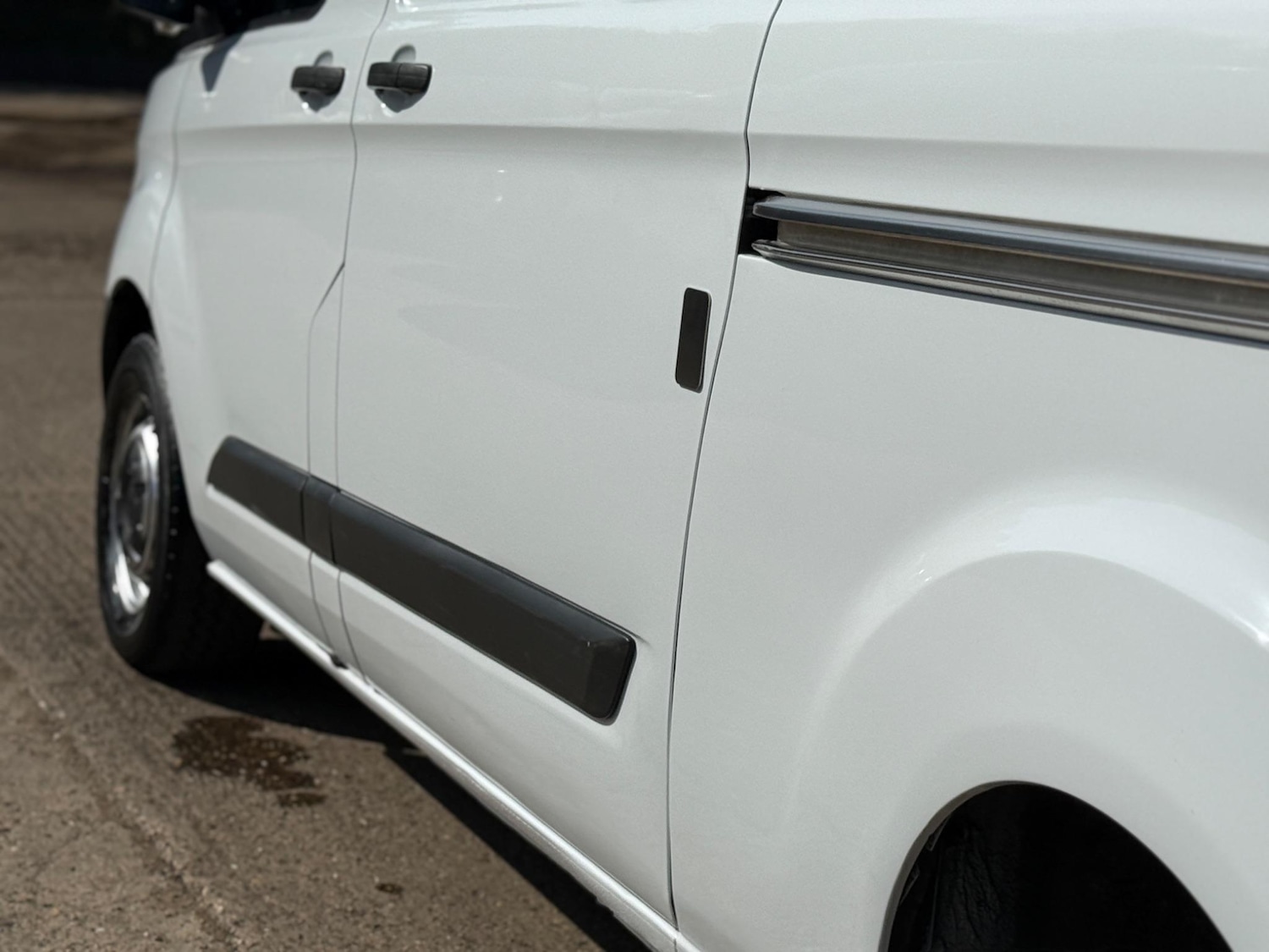 Used Ford Transit Custom 2017 for sale - 76368997: Photo 28