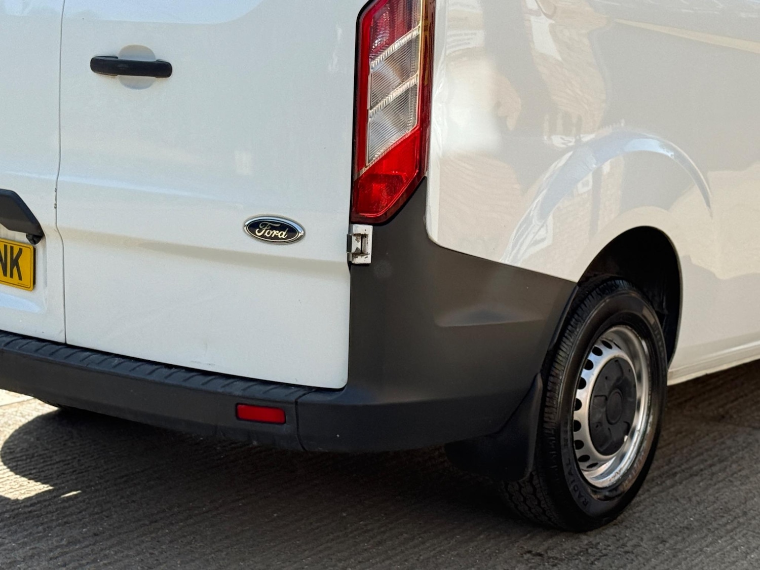 Used Ford Transit Custom 2017 for sale - 76368997: Photo 29