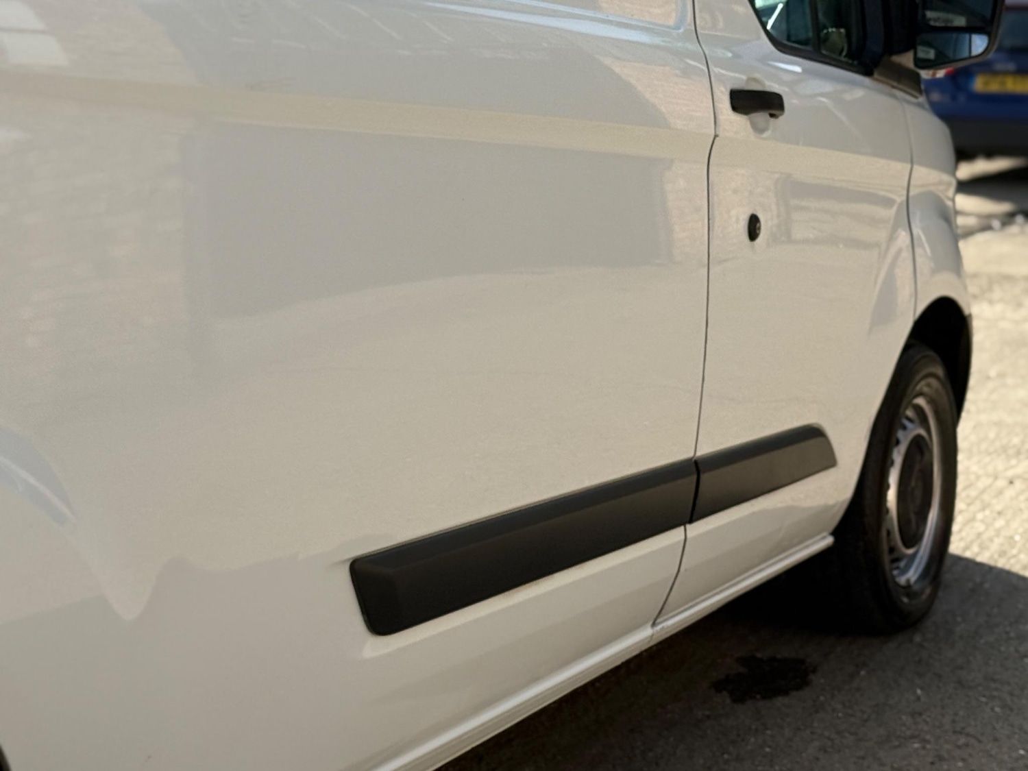 Used Ford Transit Custom 2017 for sale - 76368997: Photo 31