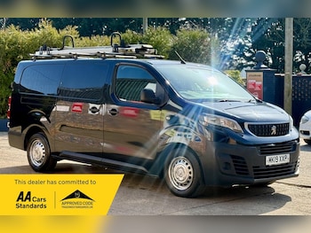 Used Peugeot Expert 2019 for sale - 77759505: Photo