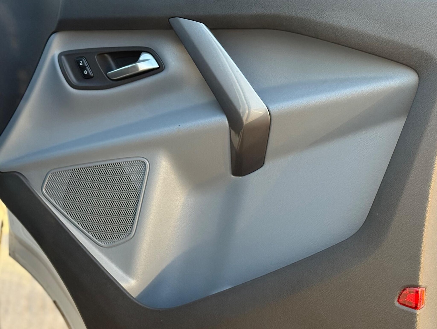 Used Ford Transit Custom 2017 for sale - 76757100: Photo 14