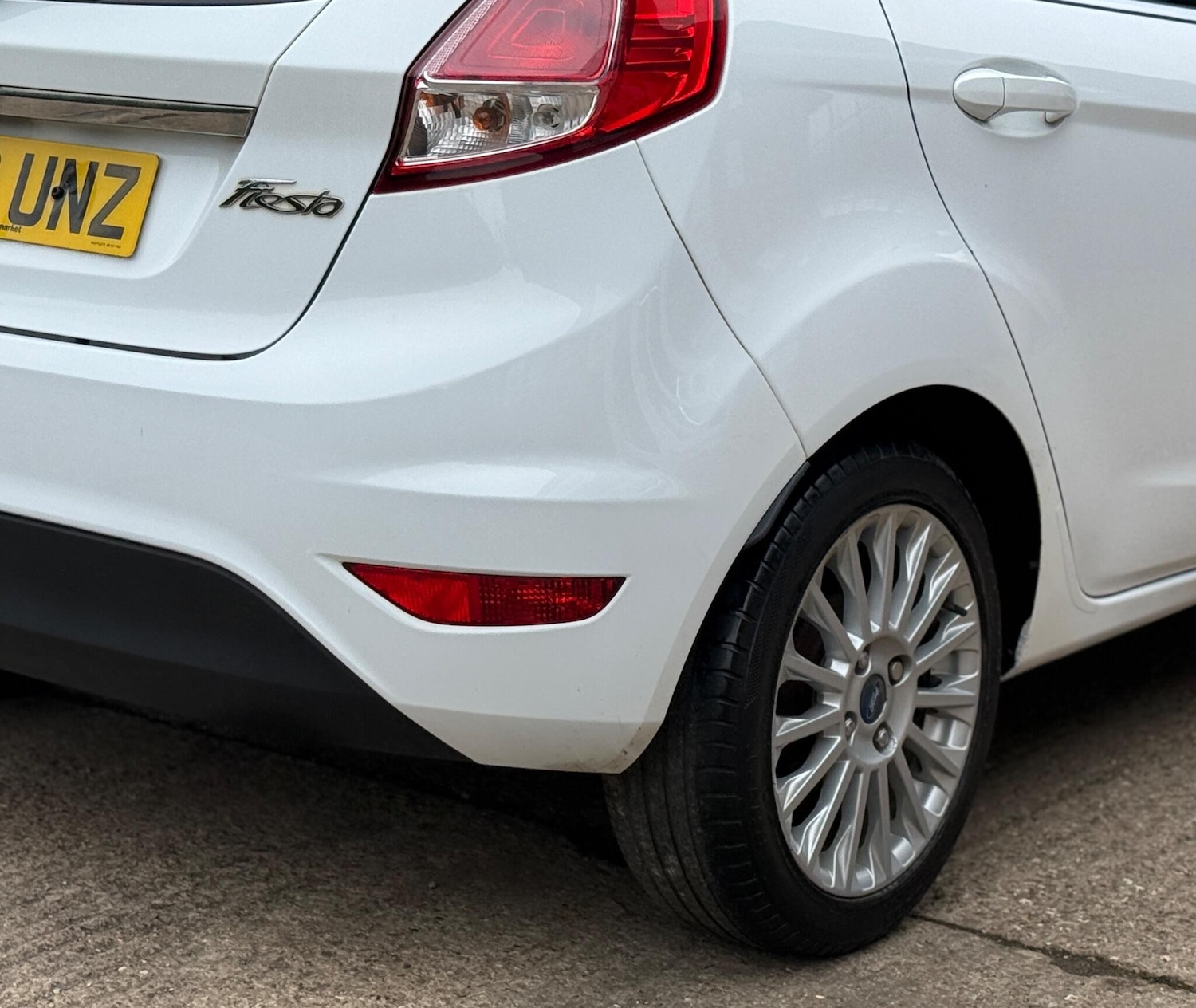 Used Ford Fiesta 2013 for sale - 76305294: Photo 30