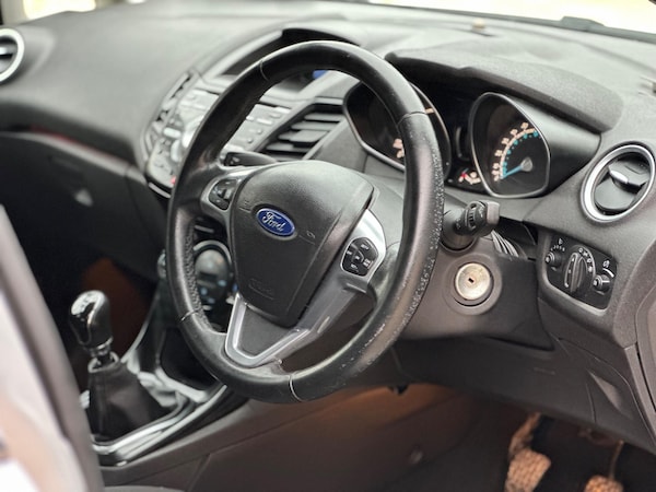 Used Ford Fiesta 2013 for sale - 76305294: Photo 6