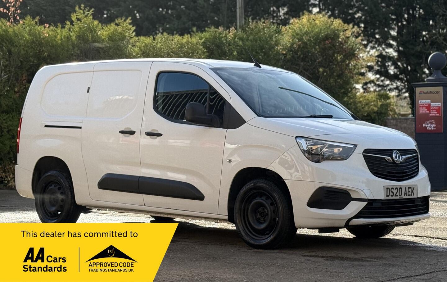 Used Vauxhall Combo 2020 for sale - 76391944: Photo 1