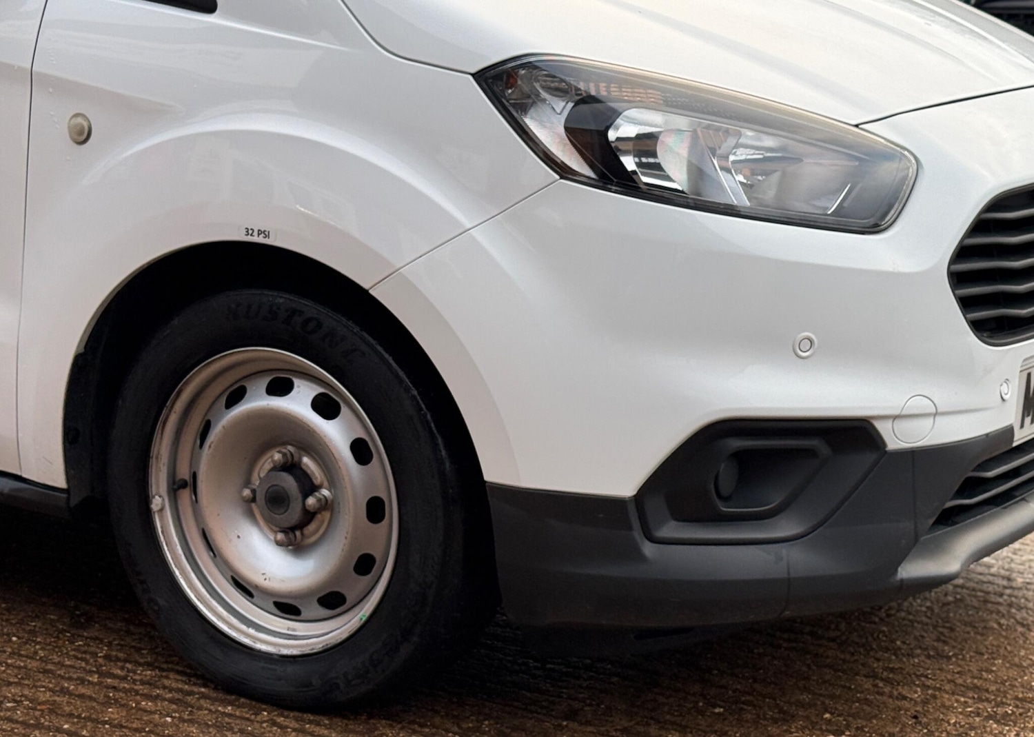 Used Ford Transit Courier 2020 for sale - 78132115: Photo 21