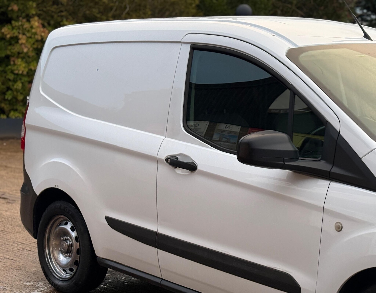 Used Ford Transit Courier 2020 for sale - 78132115: Photo 22