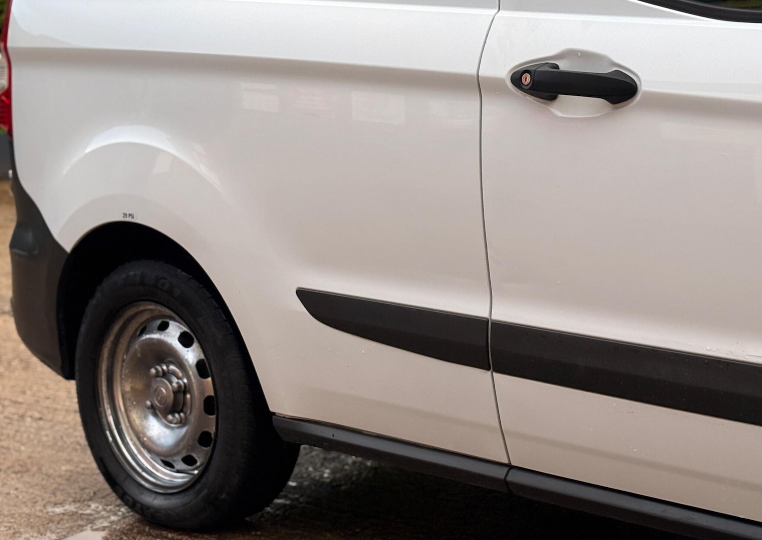 Used Ford Transit Courier 2020 for sale - 78132115: Photo 23