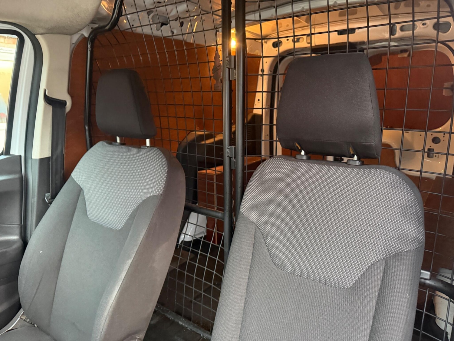 Used Ford Transit Courier 2020 for sale - 78132115: Photo 35