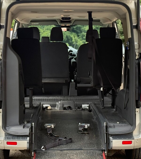 Used Ford Tourneo Custom 2018 for sale - 75399268: Photo 16