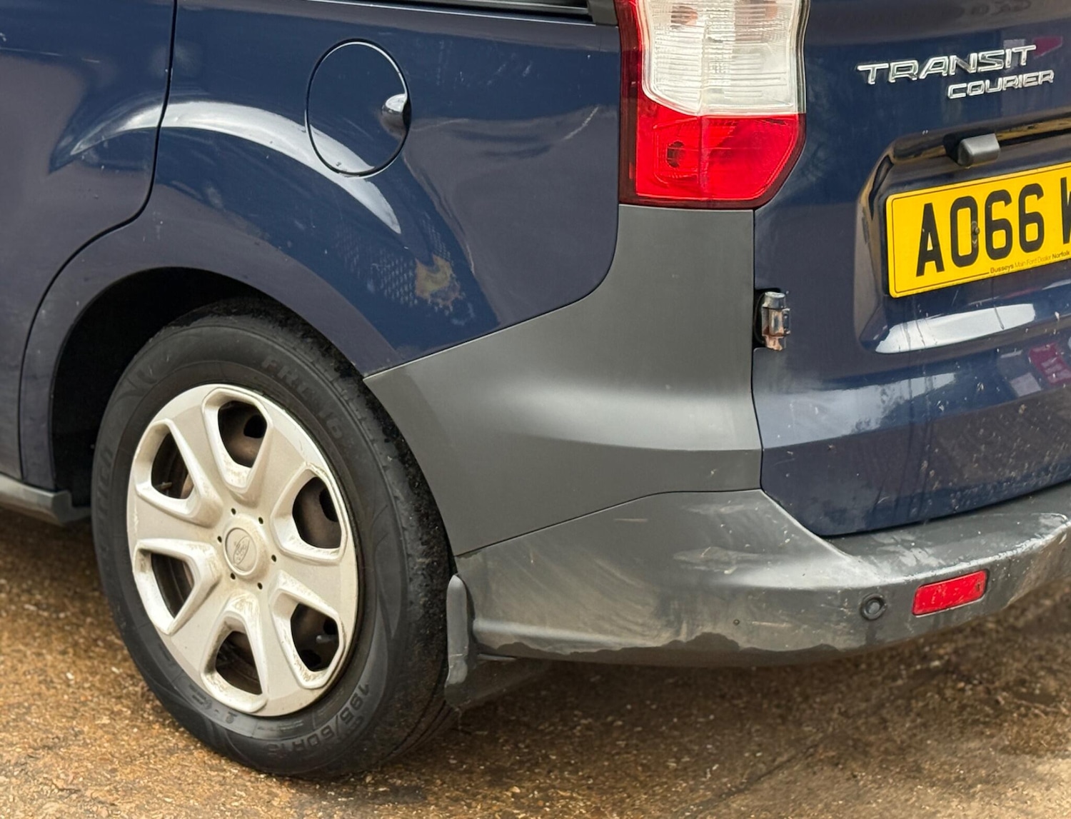 Used Ford Transit Courier 2016 for sale - 77483268: Photo 26