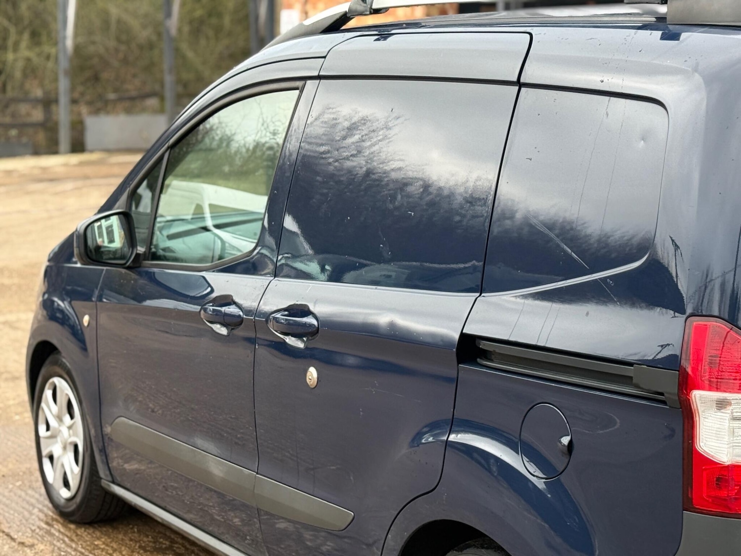 Used Ford Transit Courier 2016 for sale - 77483268: Photo 27