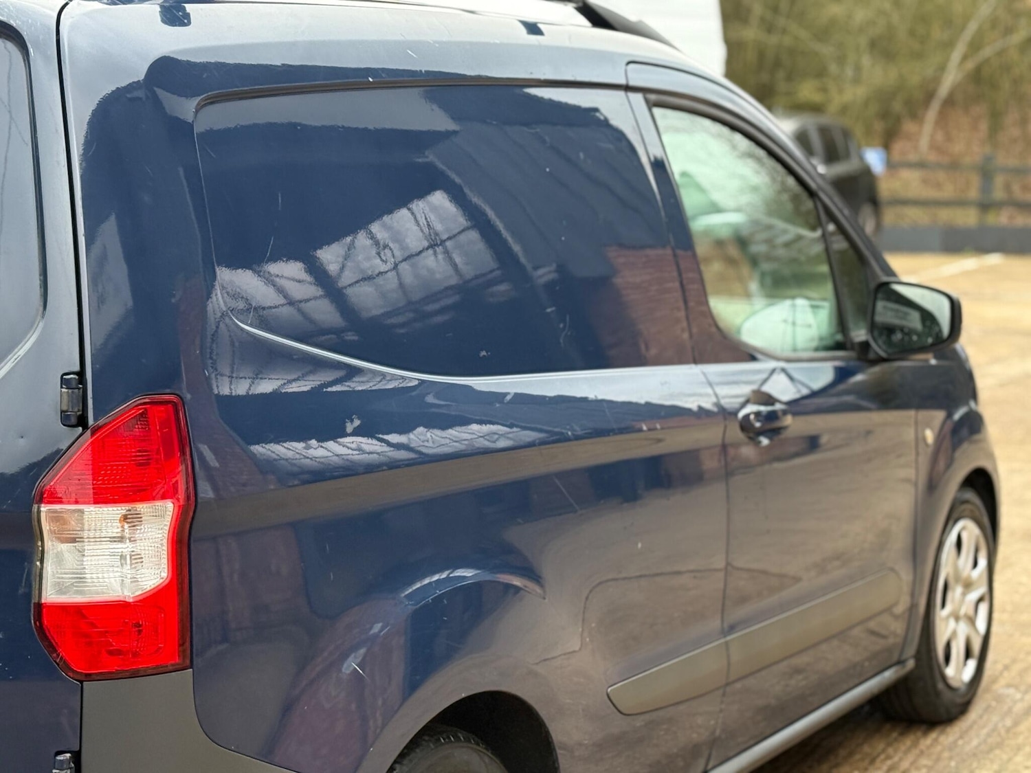 Used Ford Transit Courier 2016 for sale - 77483268: Photo 30