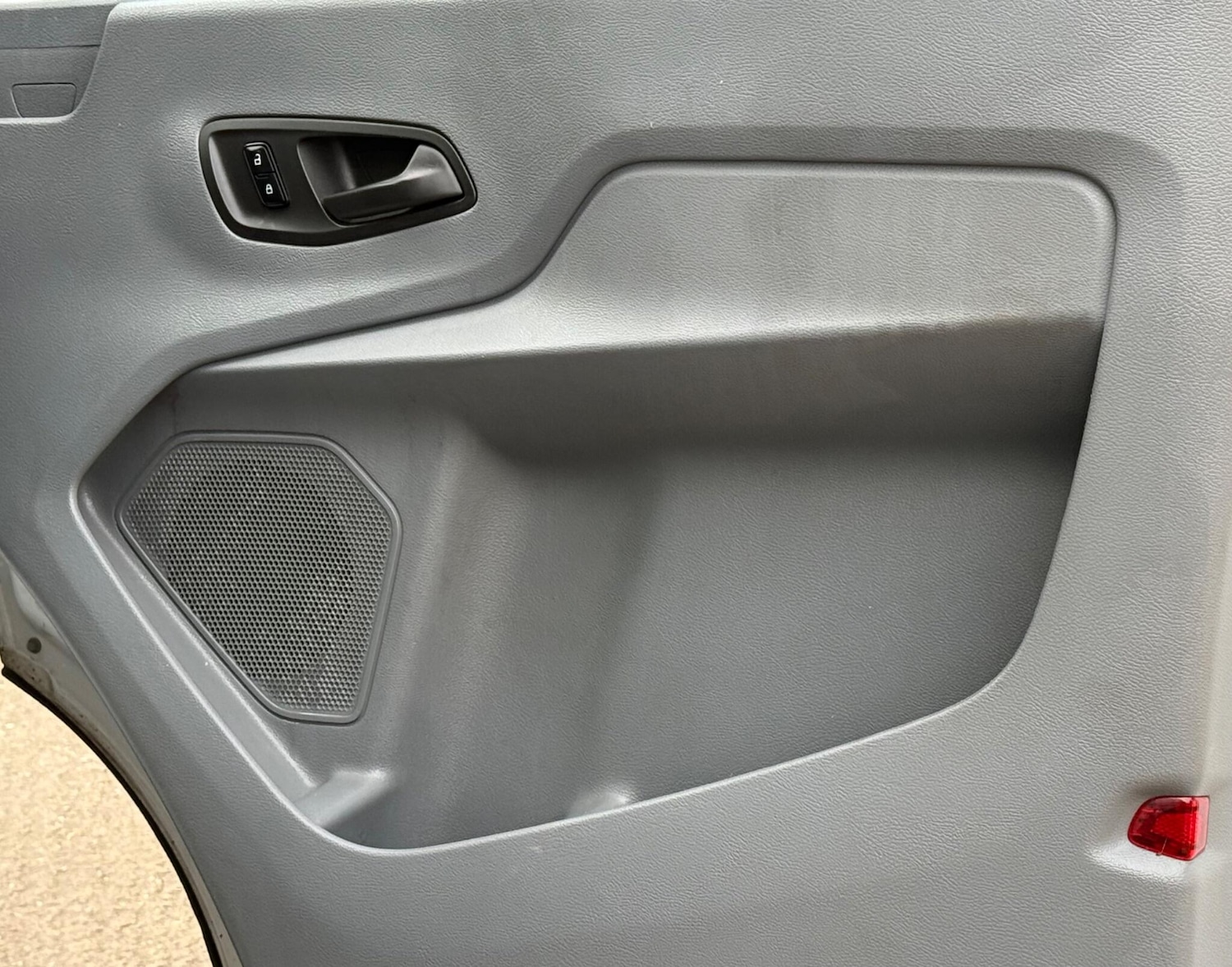 Used Ford Transit 2018 for sale - 76391942: Photo 15