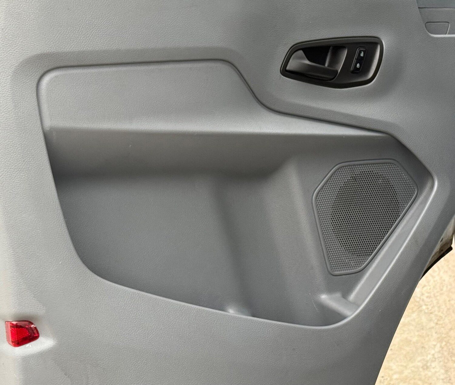 Used Ford Transit 2018 for sale - 76391942: Photo 18