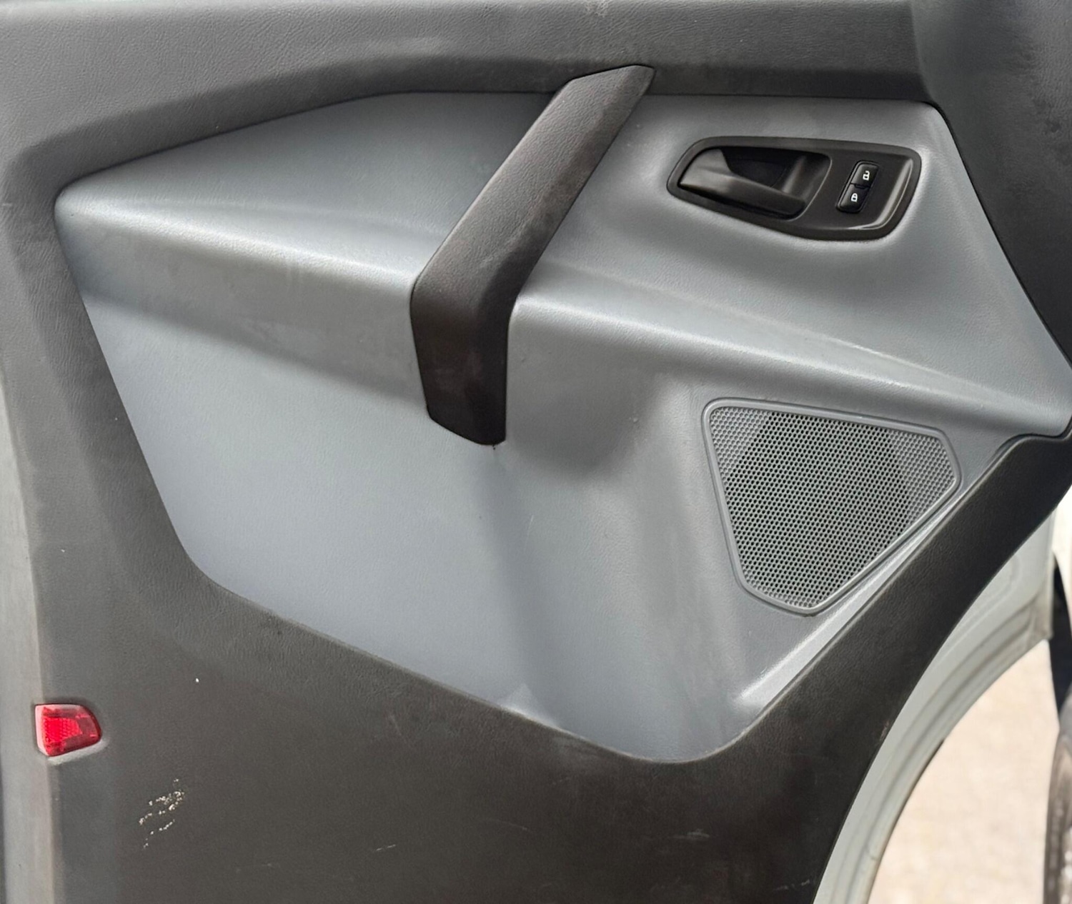 Used Ford Transit Custom 2015 for sale - 76616862: Photo 13