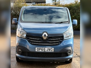 Renault Trafic feature image