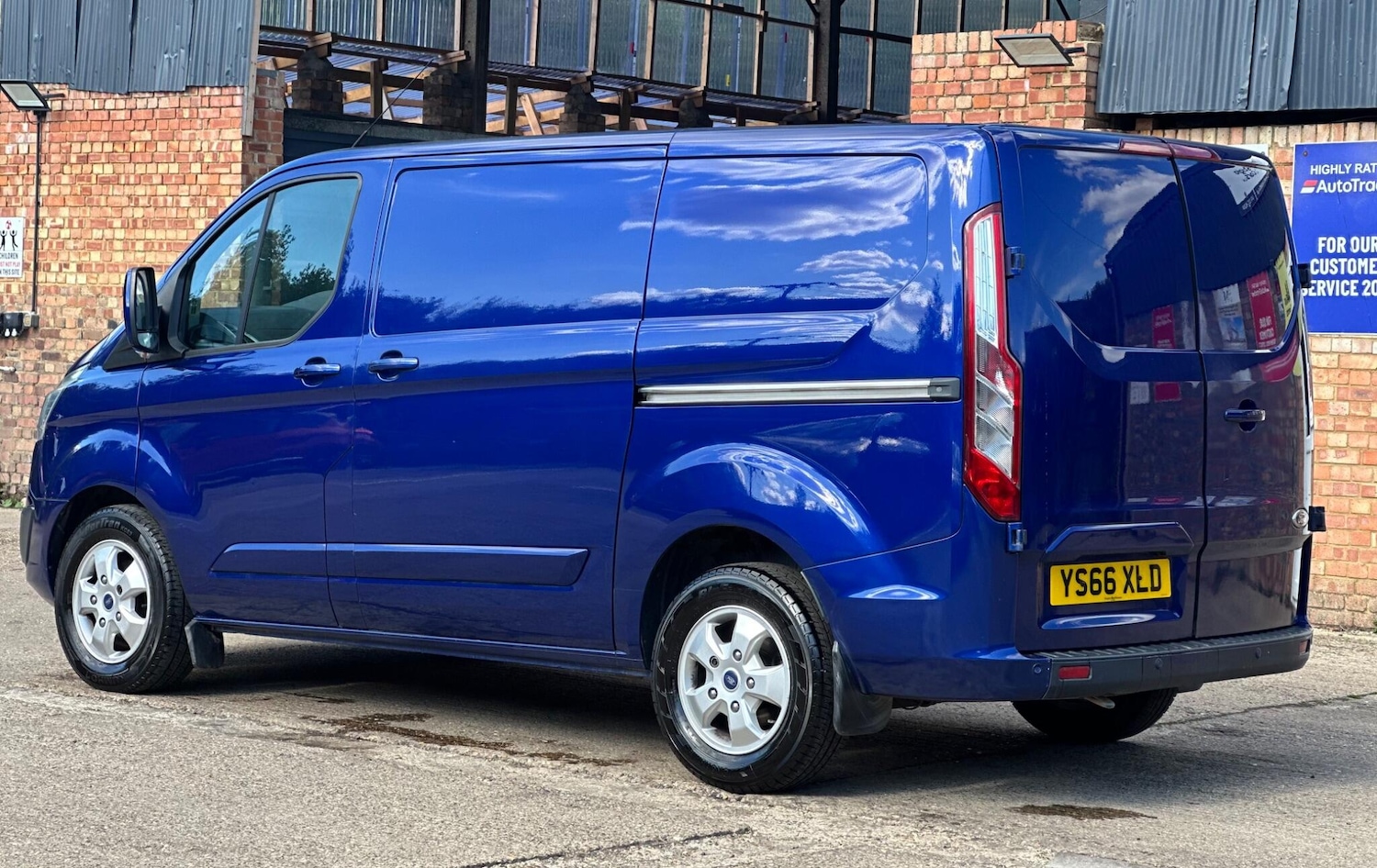 Used Ford Transit Custom 2016 for sale - 76453633: Photo 10