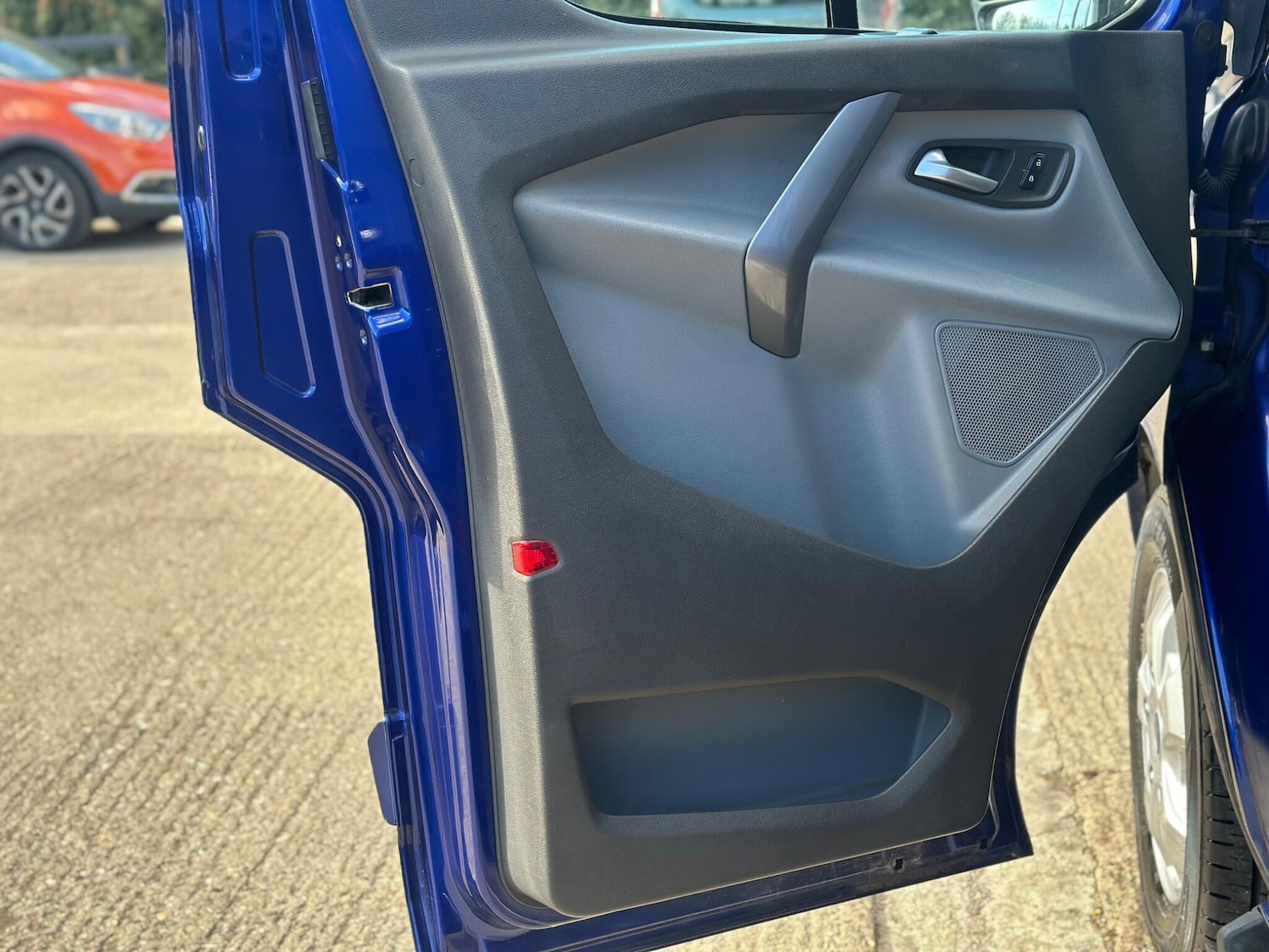 Used Ford Transit Custom 2016 for sale - 76453633: Photo 38