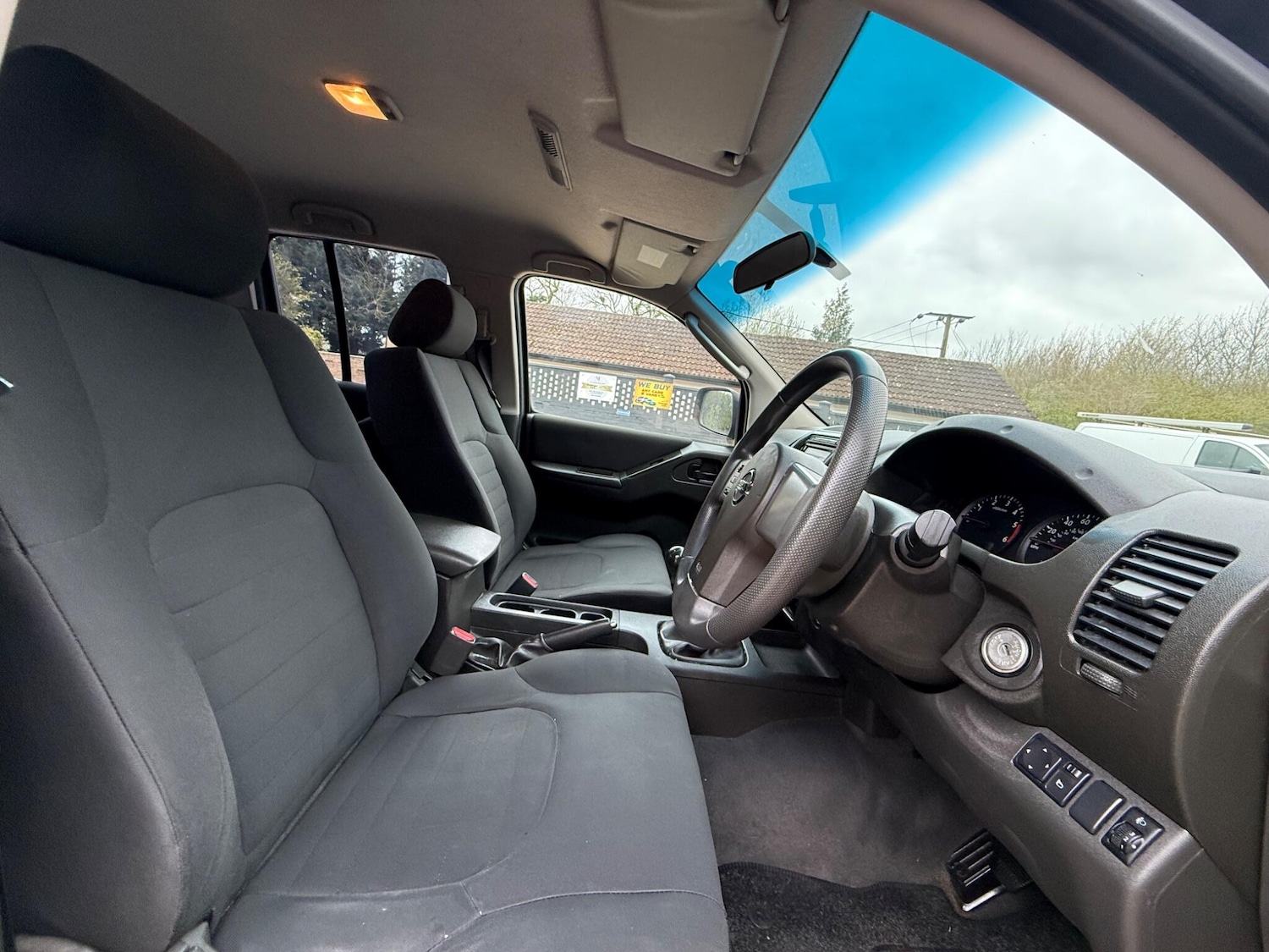 Used Nissan Navara 2015 for sale - 78083992: Photo 31