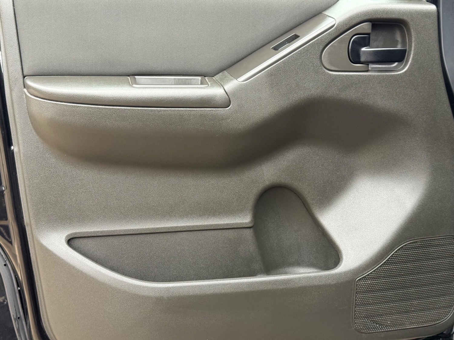 Used Nissan Navara 2015 for sale - 78083992: Photo 32