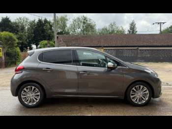 Used Peugeot 208 2018 for sale - 74846036: Photo