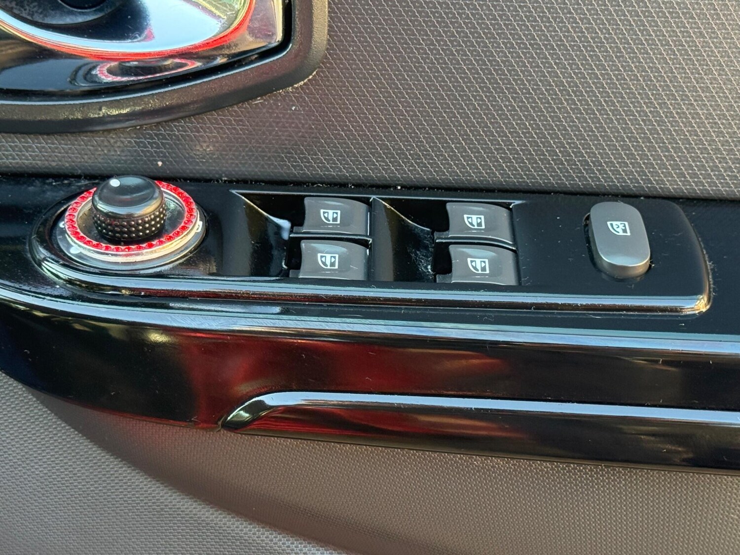 Used Renault Clio 2014 for sale - 78201493: Photo 40