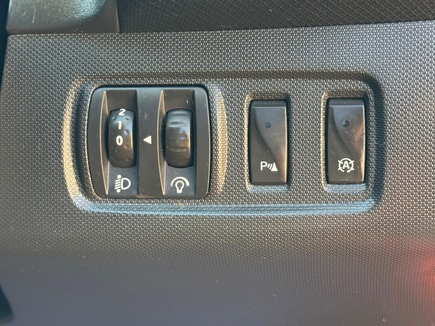 Used Renault Clio 2014 for sale - 78201493: Photo 41