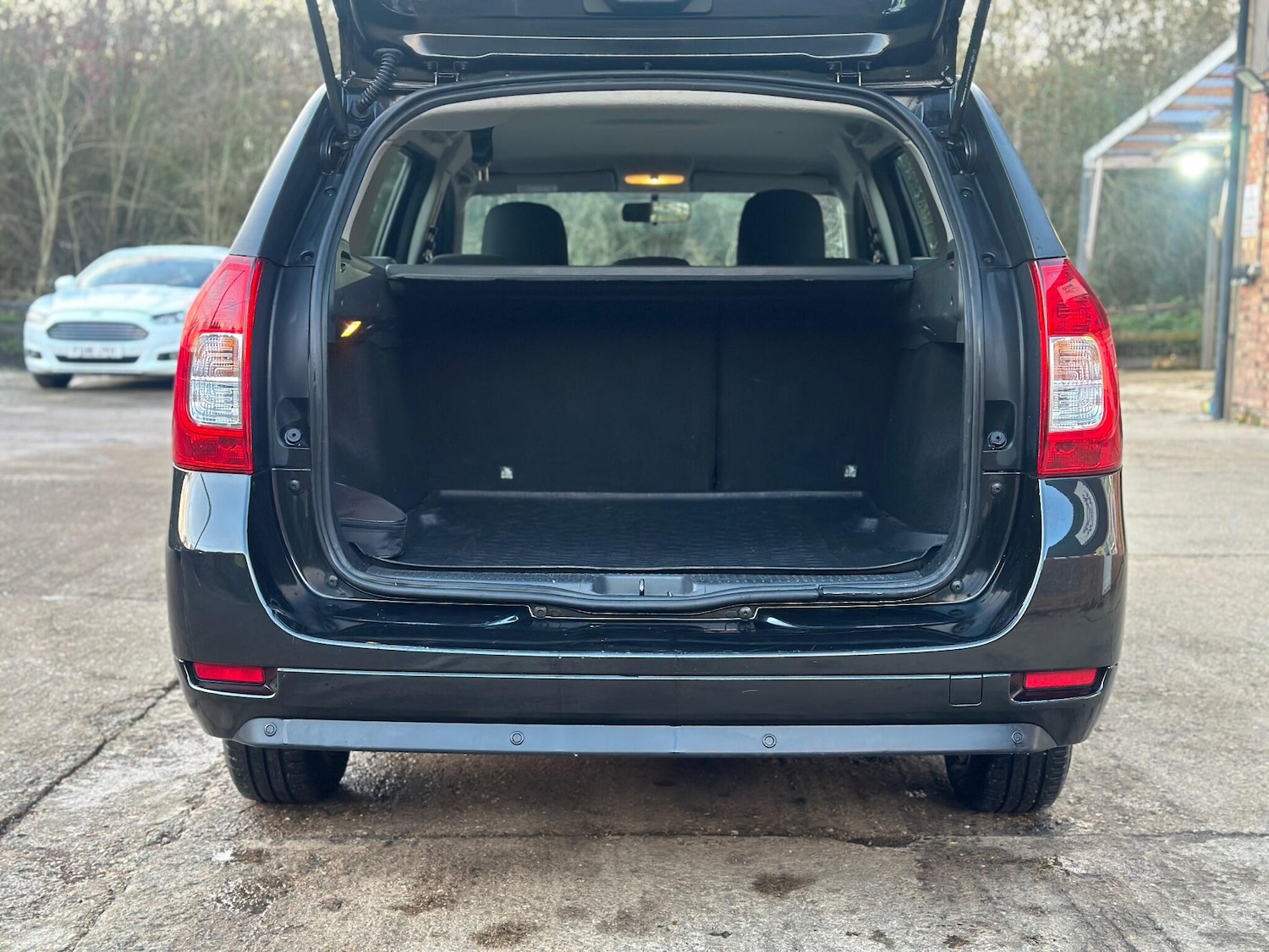 Used Dacia Logan MCV 2016 for sale - 76711928: Photo 16