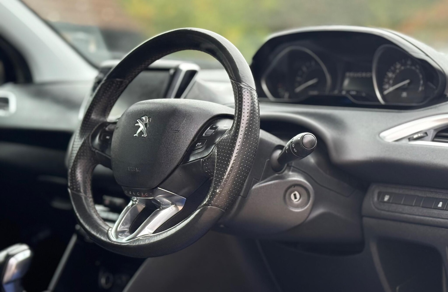 Used Peugeot 208 2015 for sale - 76174173: Photo 13