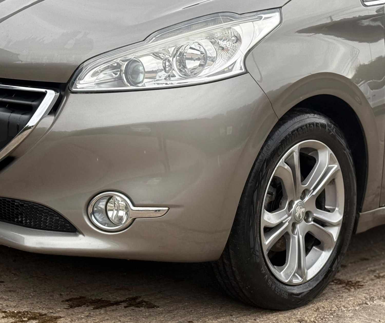 Used Peugeot 208 2015 for sale - 76174173: Photo 28