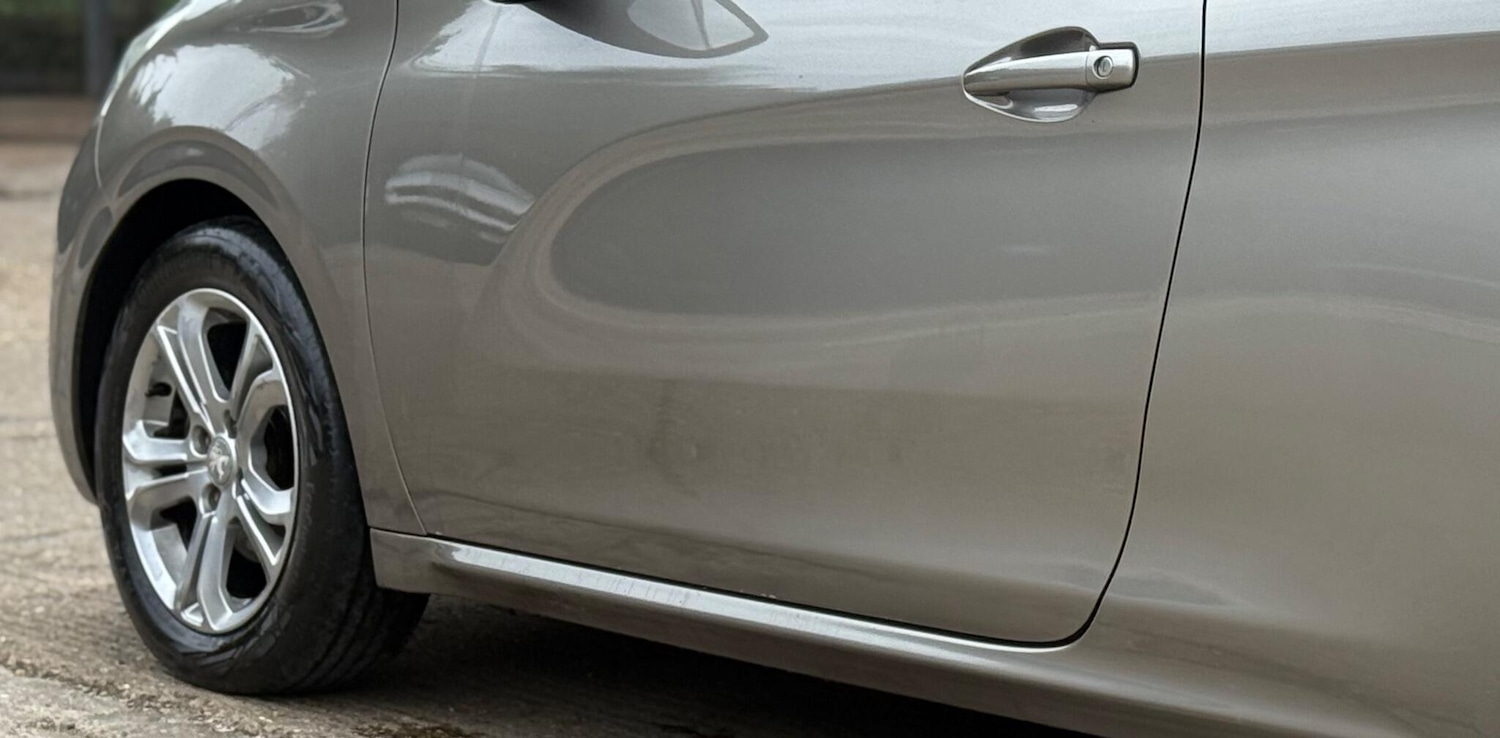 Used Peugeot 208 2015 for sale - 76174173: Photo 33