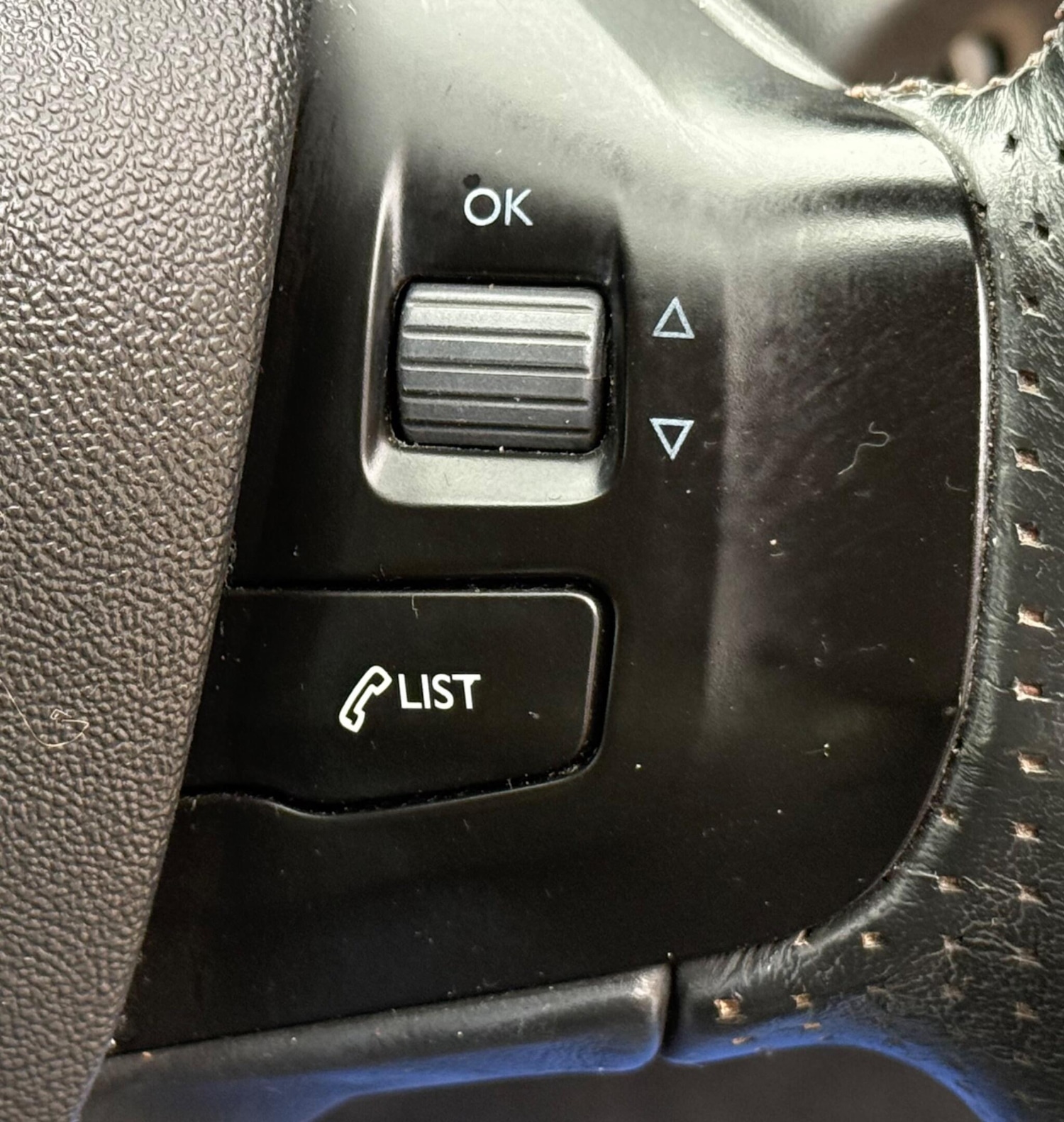 Used Peugeot 208 2015 for sale - 76174173: Photo 38
