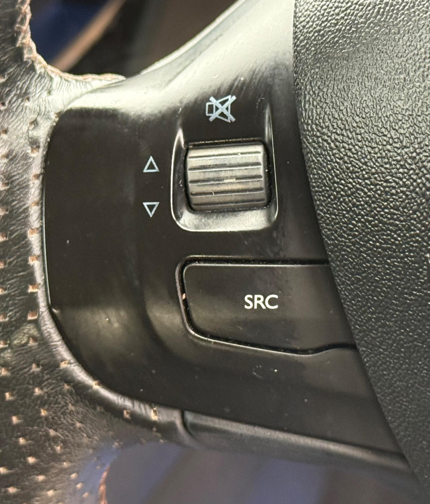 Used Peugeot 208 2015 for sale - 76174173: Photo 39
