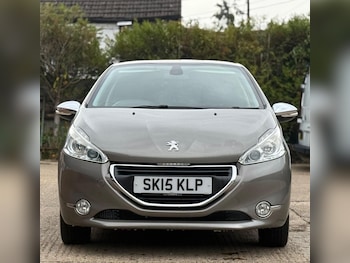 Used Peugeot 208 2015 for sale - 76174173: Photo 3